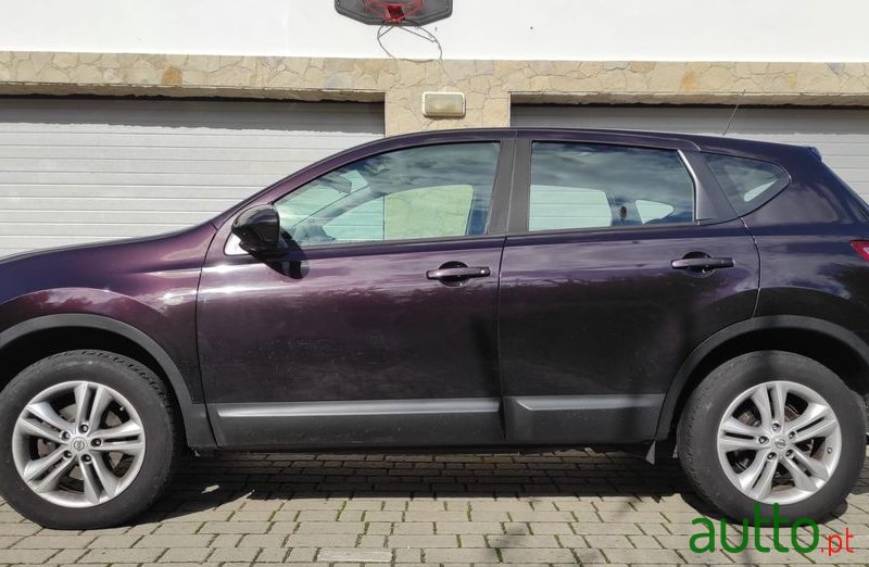 2010' Nissan Qashqai photo #2