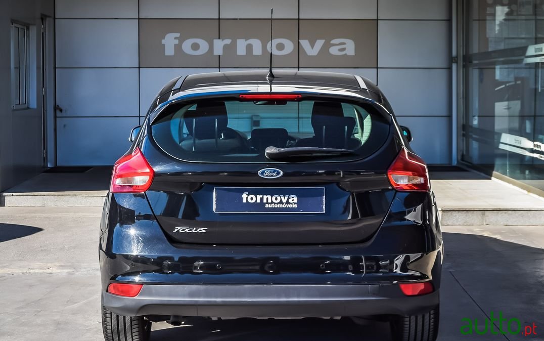 2015' Ford Focus photo #4