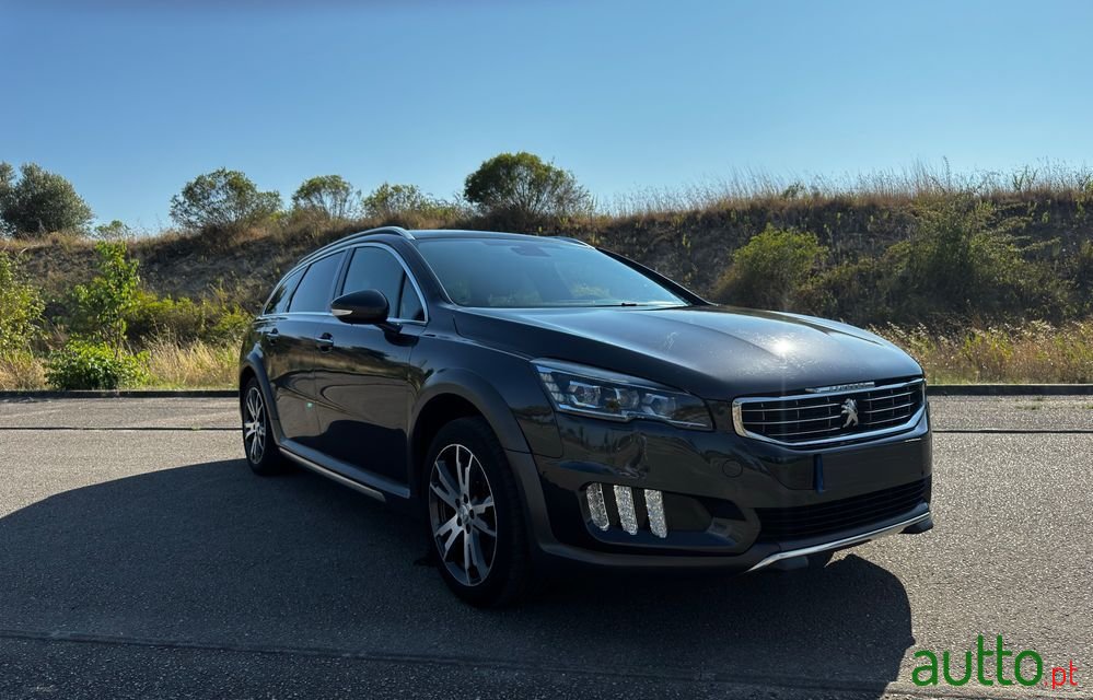 2014' Peugeot 508 RXH photo #3