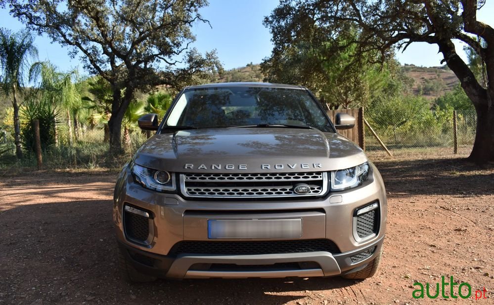 2017' Land Rover Range Rover Evoque photo #4