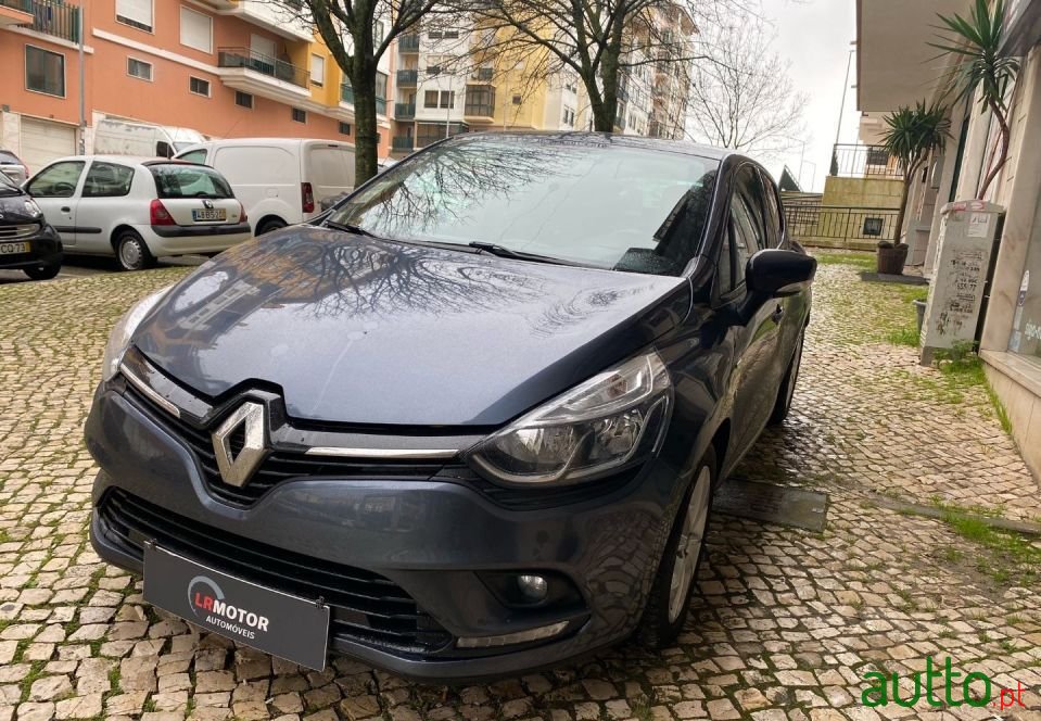 2017' Renault Clio photo #3