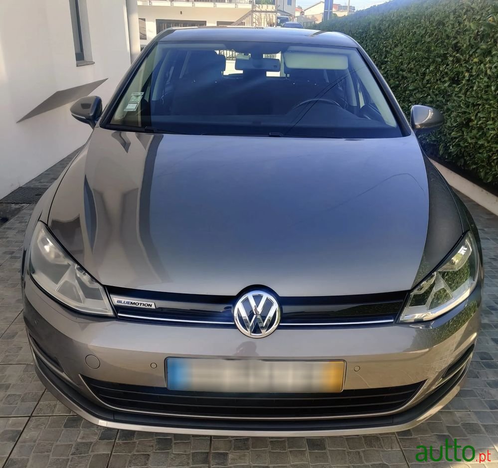 2015' Volkswagen Golf photo #3