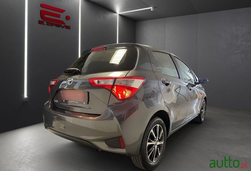 2019' Toyota Yaris photo #3