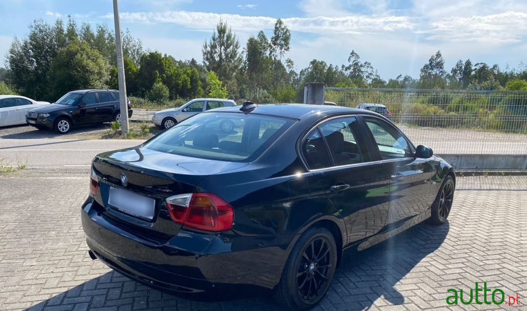 2008' BMW 320 photo #5