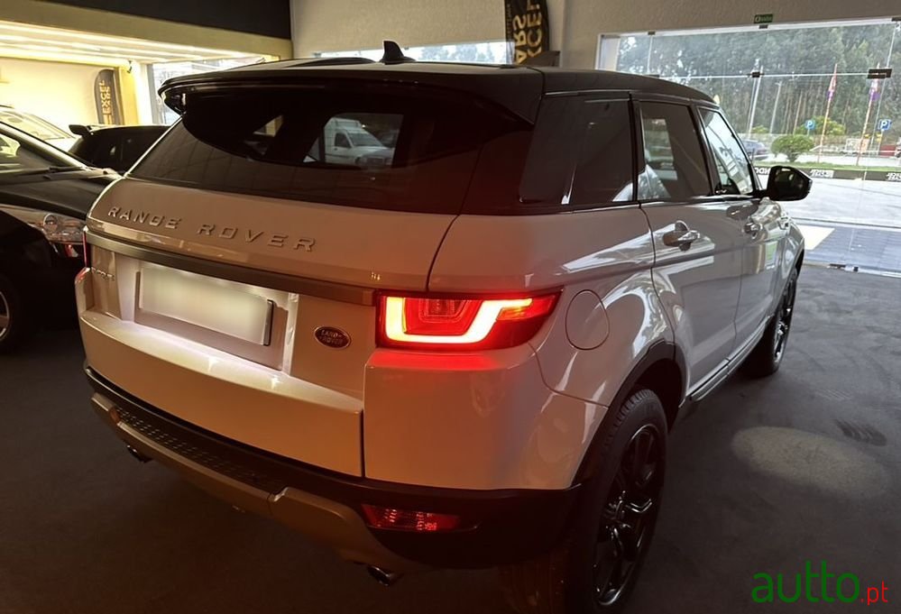 2016' Land Rover Range Rover Evoque photo #3