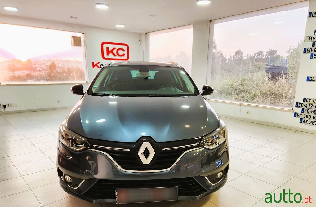 2018' Renault Megane Sport Tourer photo #4