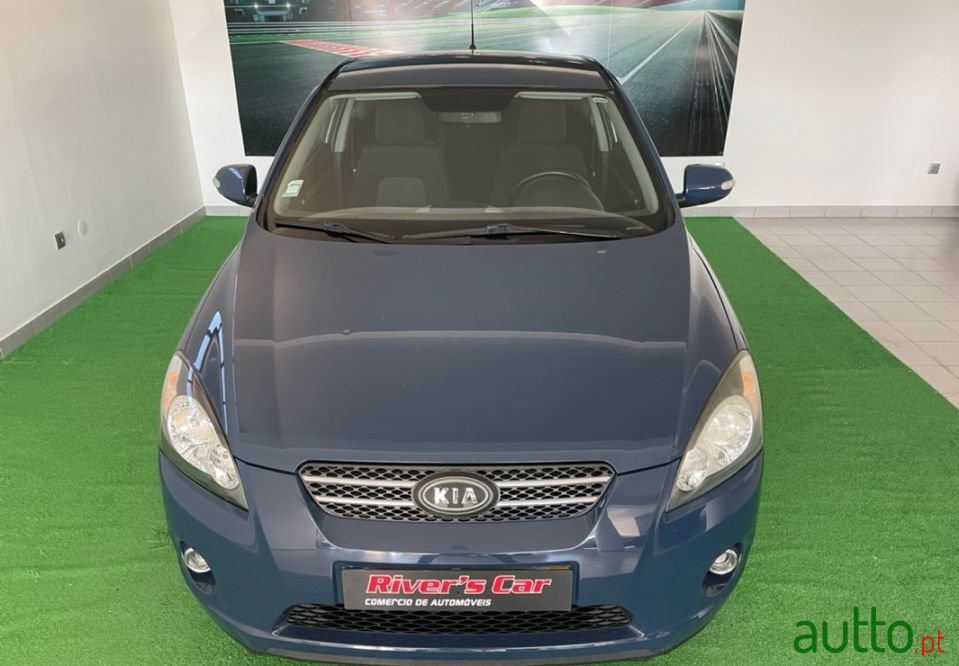 2011' Kia Ceed photo #5