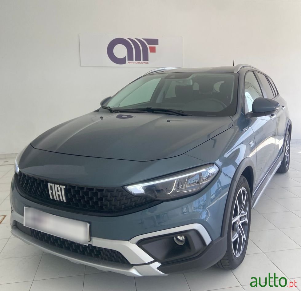 2022' Fiat Tipo Station Wagon Cross photo #2