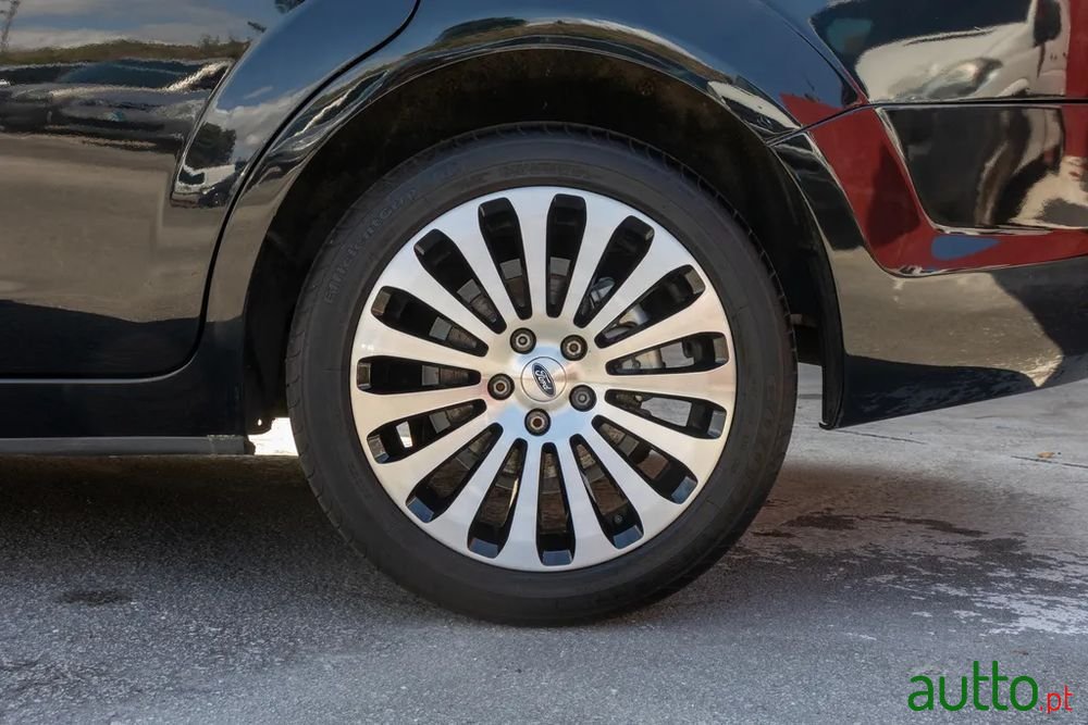 2008' Ford Focus Sw photo #6