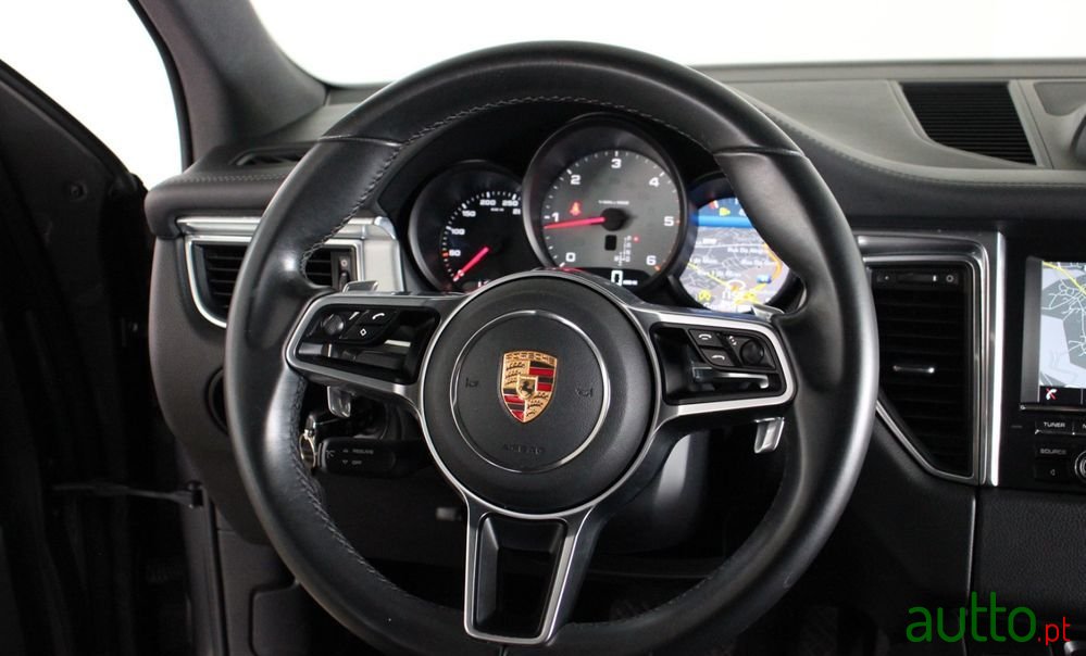 2014' Porsche Macan S photo #6
