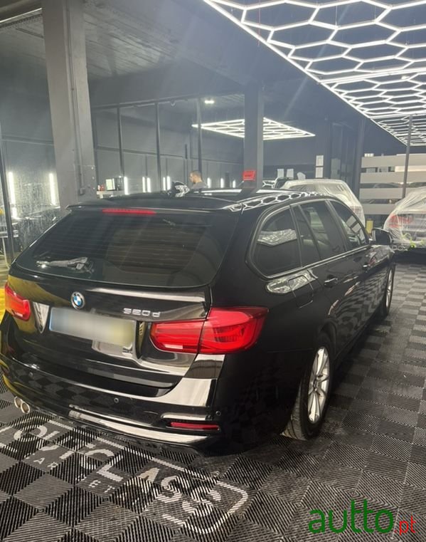 2016' BMW 320 D Touring Advantage photo #1