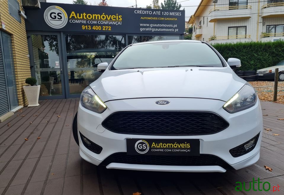 2017' Ford Focus photo #4