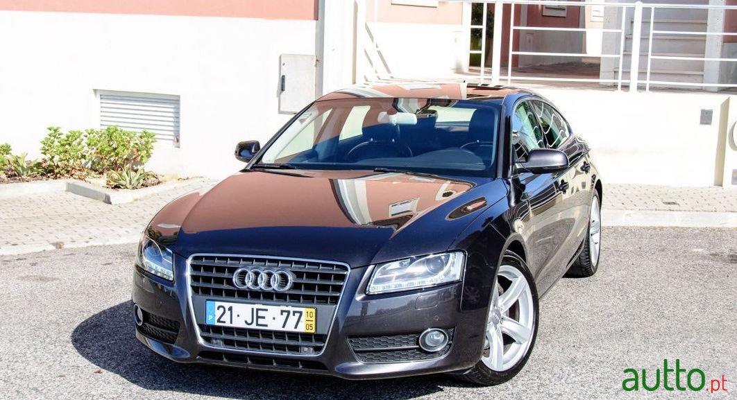 2010' Audi A5 Sportback photo #1