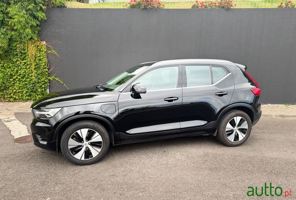 2021' Volvo Xc 40 photo #4