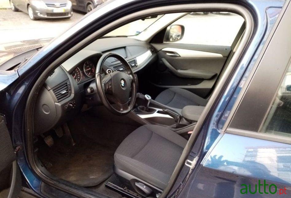 2010' BMW X1 2.0 Xdrive photo #2