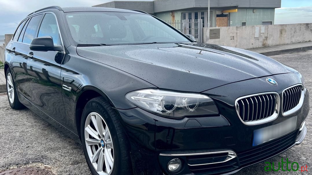 2015' BMW 520 photo #3