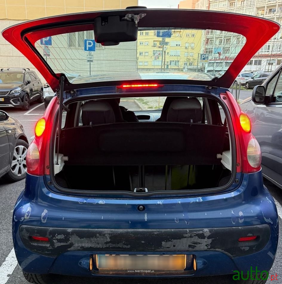 2006' Peugeot 107 photo #5