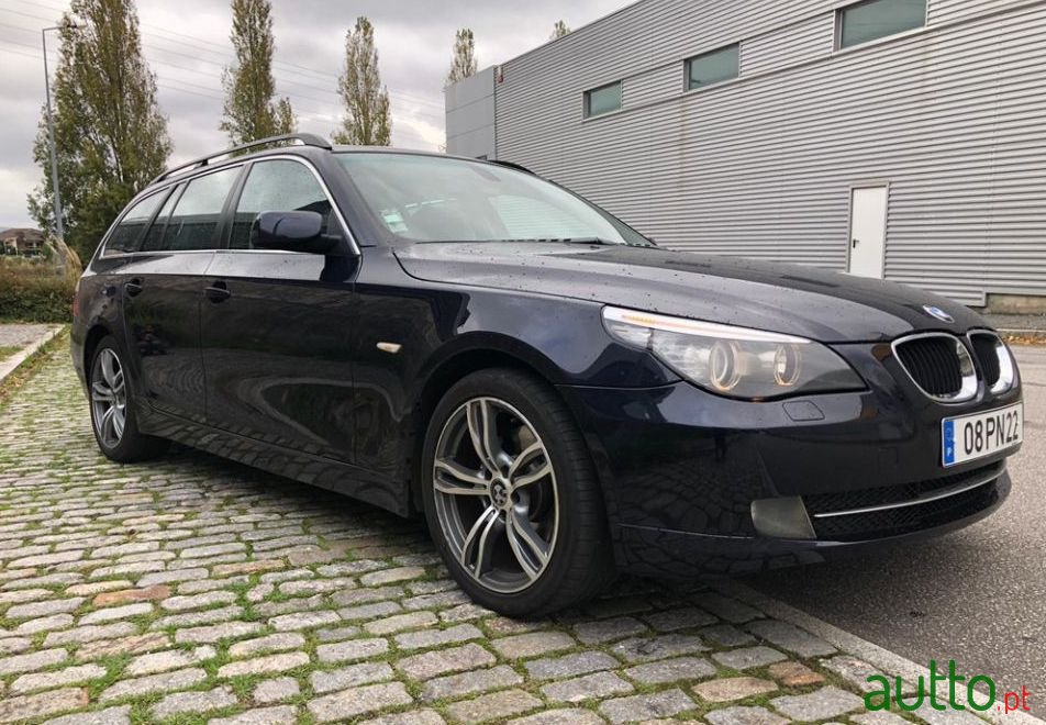 2008' BMW 520 photo #1