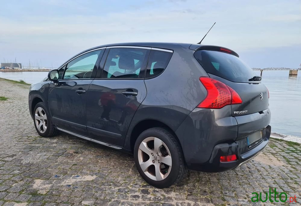 2010' Peugeot 3008 photo #2