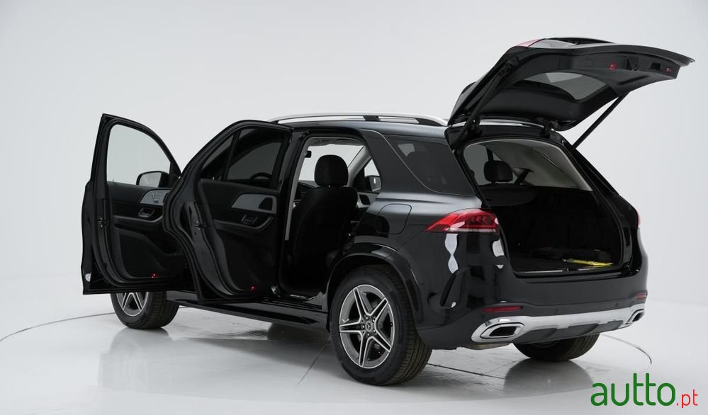 2021' Mercedes-Benz Classe Gle photo #5