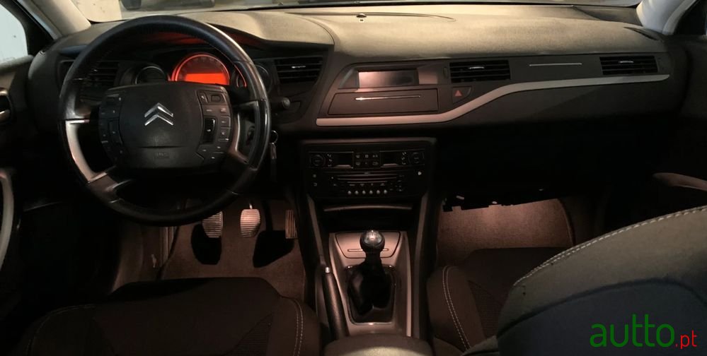 2009' Citroen C5 1.6 Hdi Sx photo #5