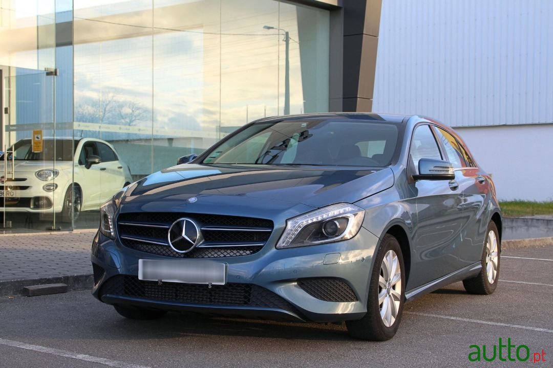 2015' Mercedes-Benz A-180 photo #2