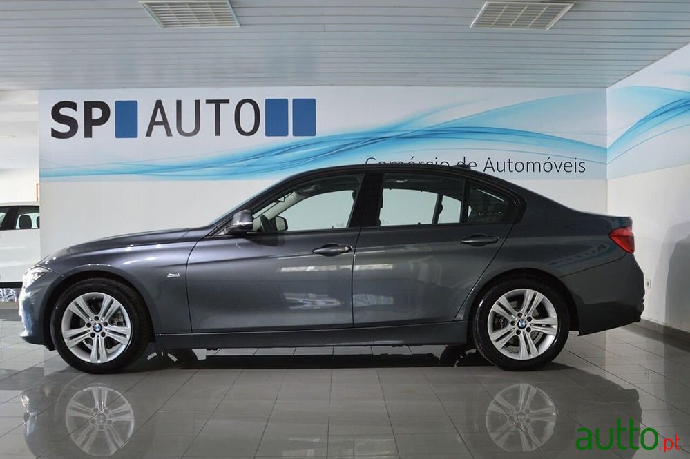 2018' BMW 320 D Line Sport Auto photo #6