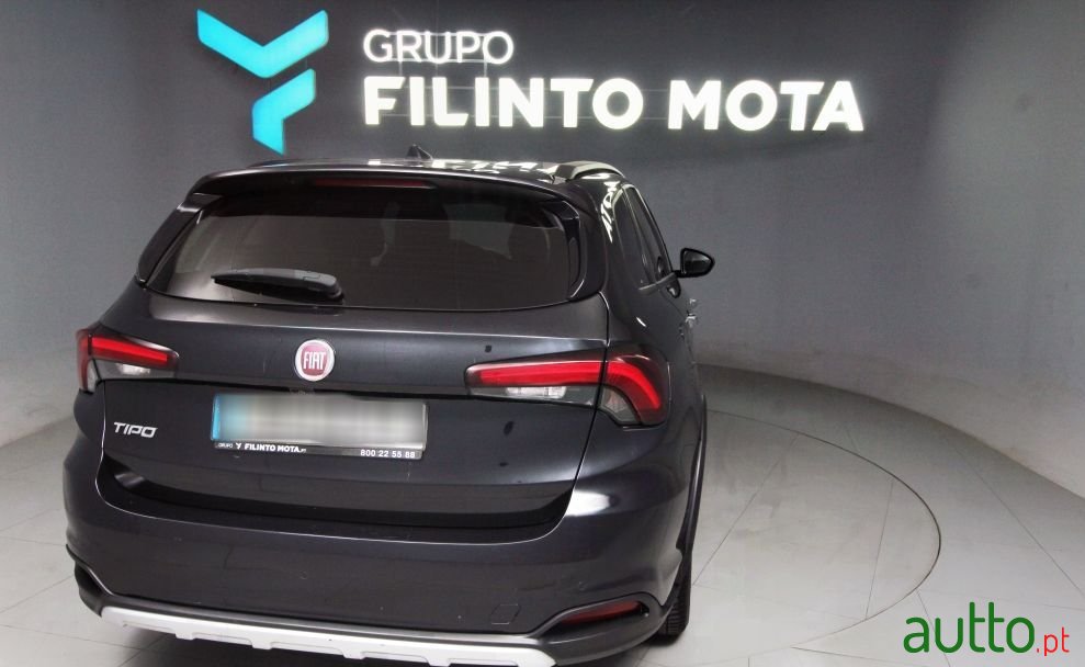 2023' Fiat Tipo Station Wagon photo #3