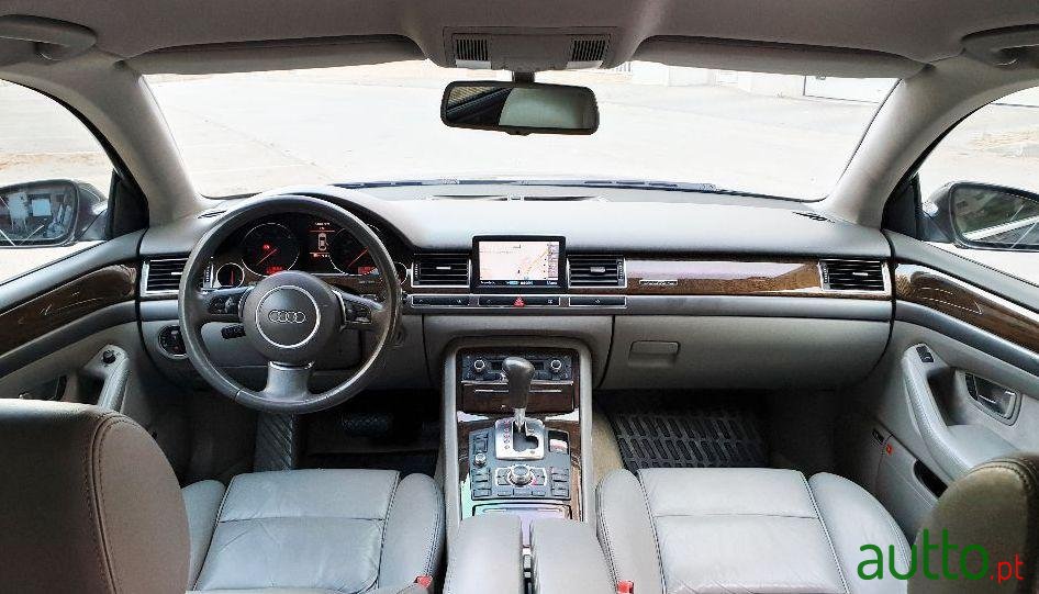 2003' Audi A8 4.0 Tdi V8 Quattro photo #1