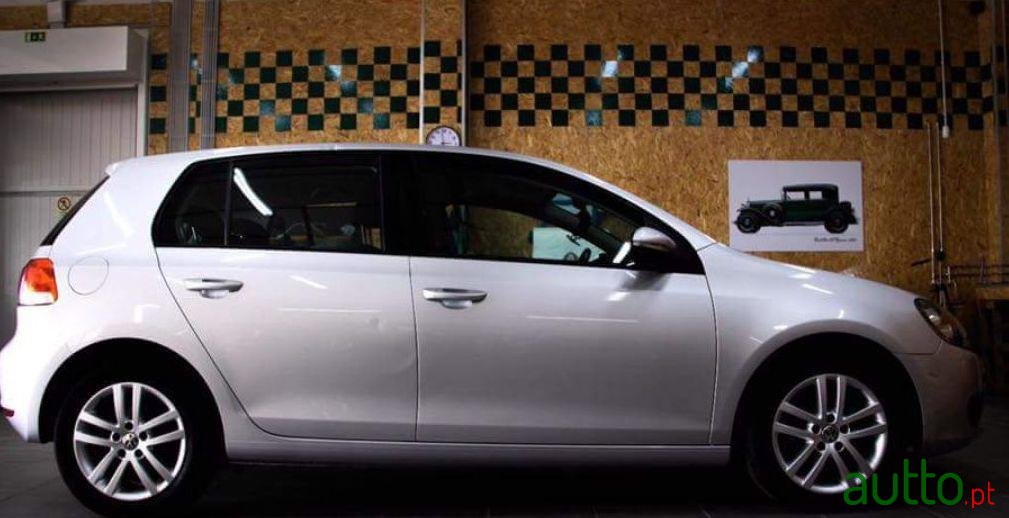 2009' Volkswagen Golf Vi 1.6Tdi photo #3