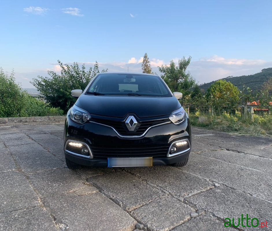 2016' Renault Captur photo #2