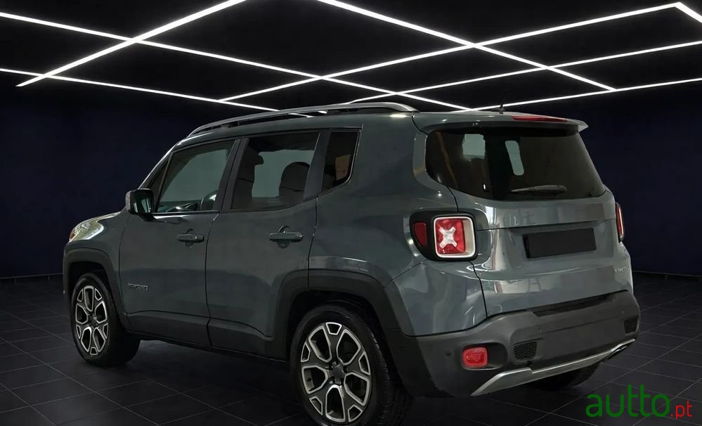 2018' Jeep Renegade photo #2