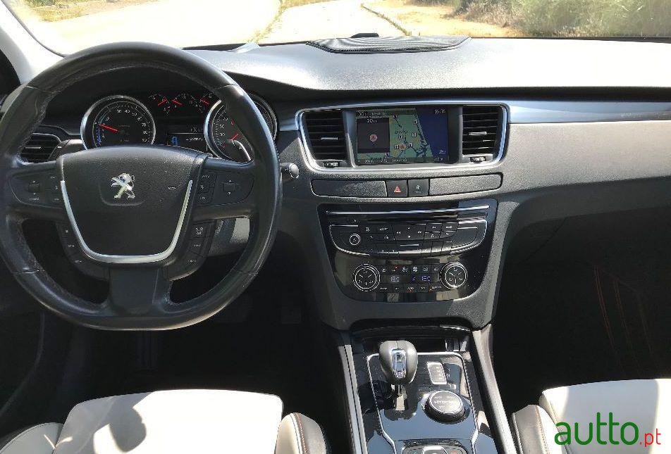 2012' Peugeot 508 photo #3