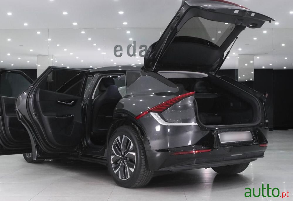 2022' Kia EV6 77,4-Kwh photo #5