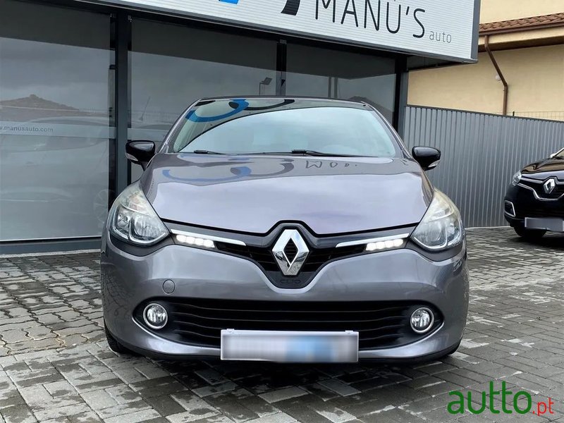 2015' Renault Clio photo #2