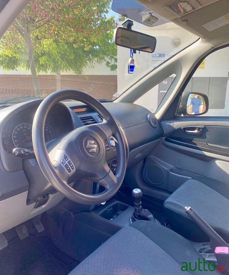 2007' Suzuki SX4 photo #6