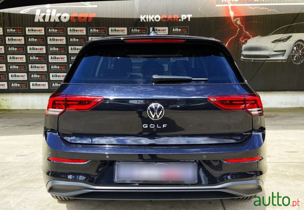 2020' Volkswagen Golf 2.0 Tdi Style photo #6