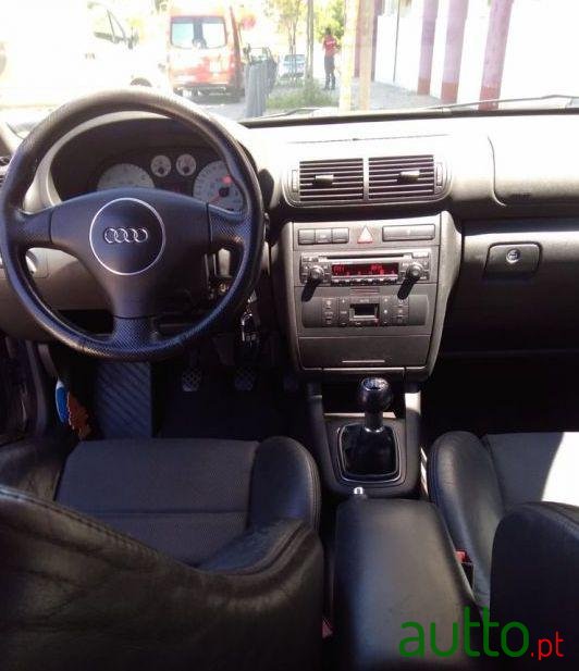 2002' Audi A3 photo #2