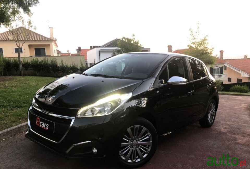 2016' Peugeot 208 photo #1