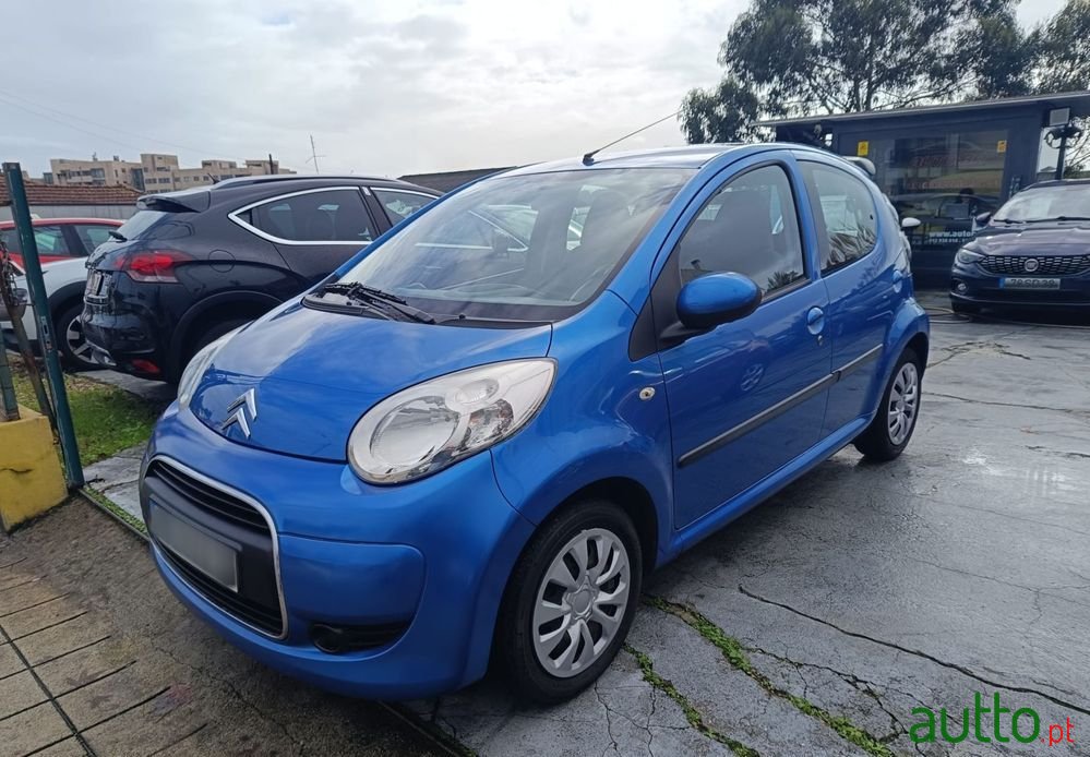 2010' Citroen C1 1.0 Vti Shine Etg photo #1