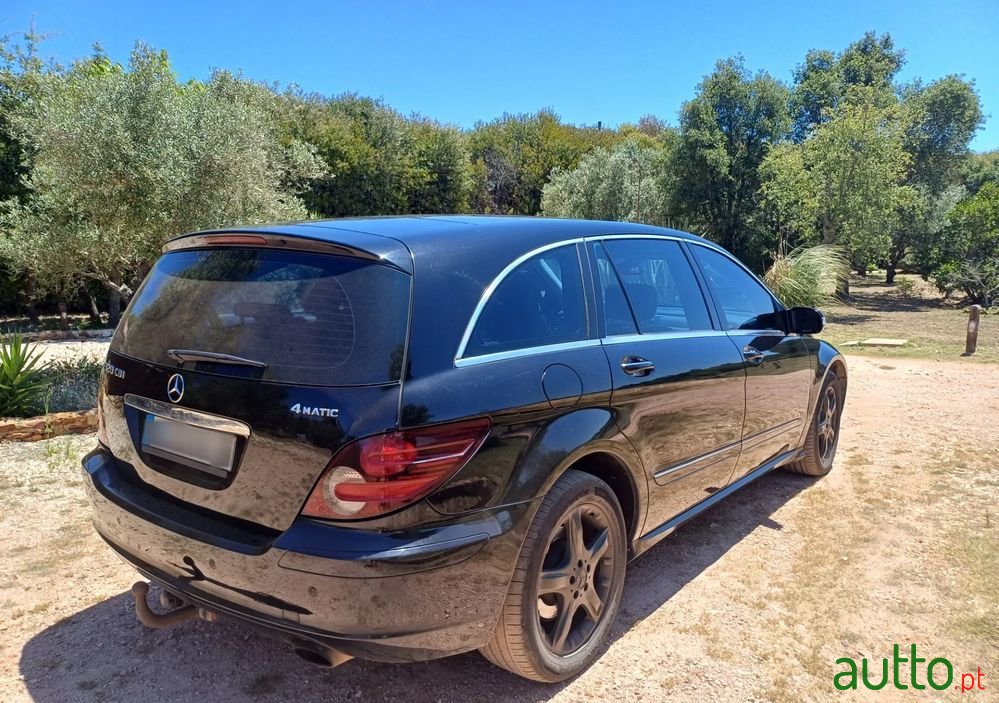 2007' Mercedes-Benz R 320 photo #2