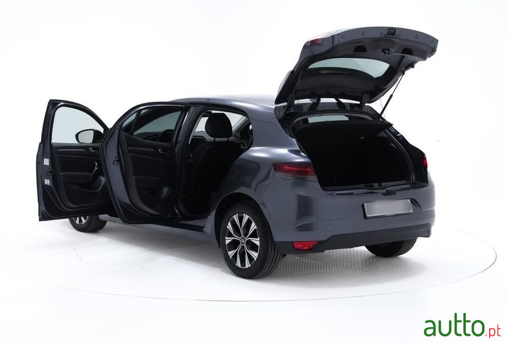 2021' Renault Megane photo #5