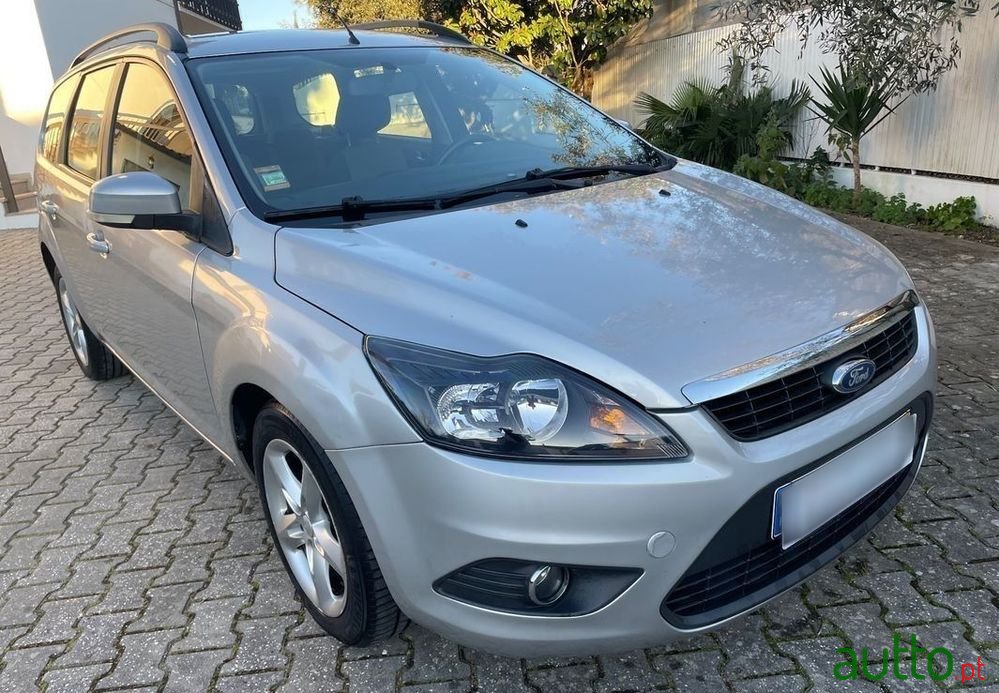 2008' Ford Focus Sw photo #5