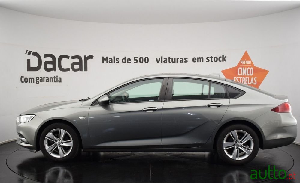 2017' Opel Insignia Grand Sport photo #4