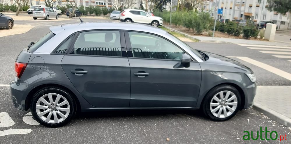 2015' Audi A1 Sportback photo #4