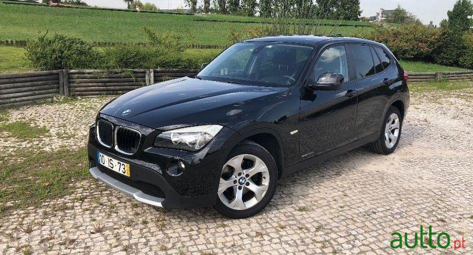 2010' BMW X1 2.0 D photo #2