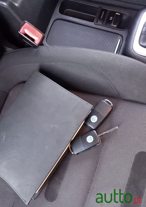 2008' Volkswagen Tiguan photo #6