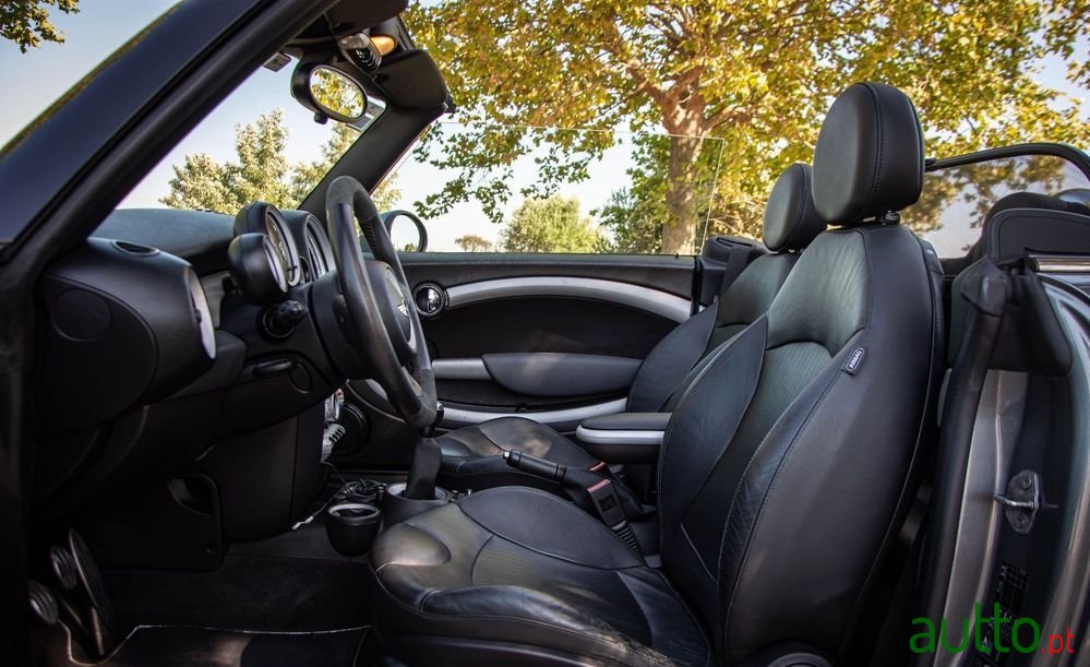 2009' MINI Cooper S Cabrio photo #3