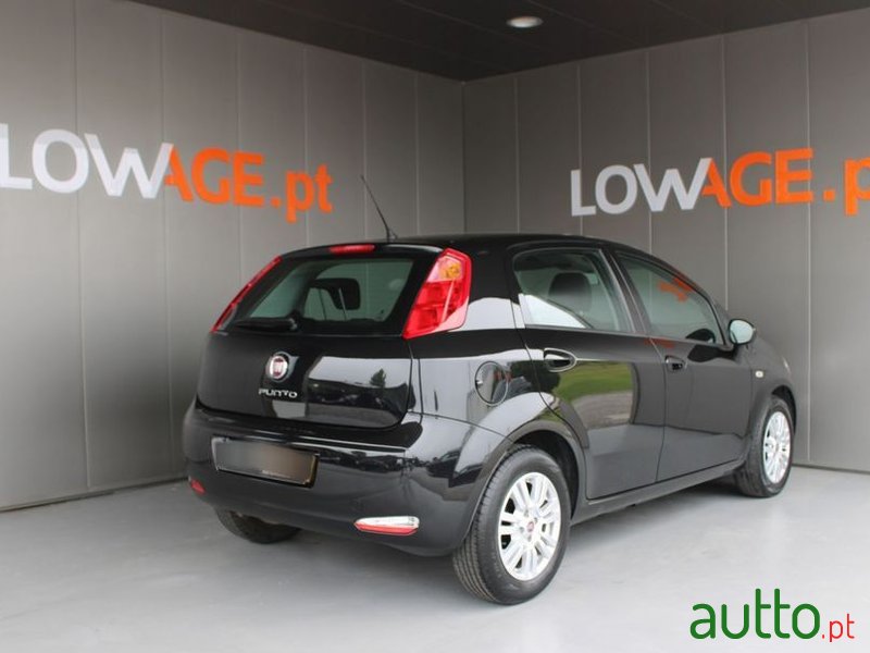 2017' Fiat Punto photo #2