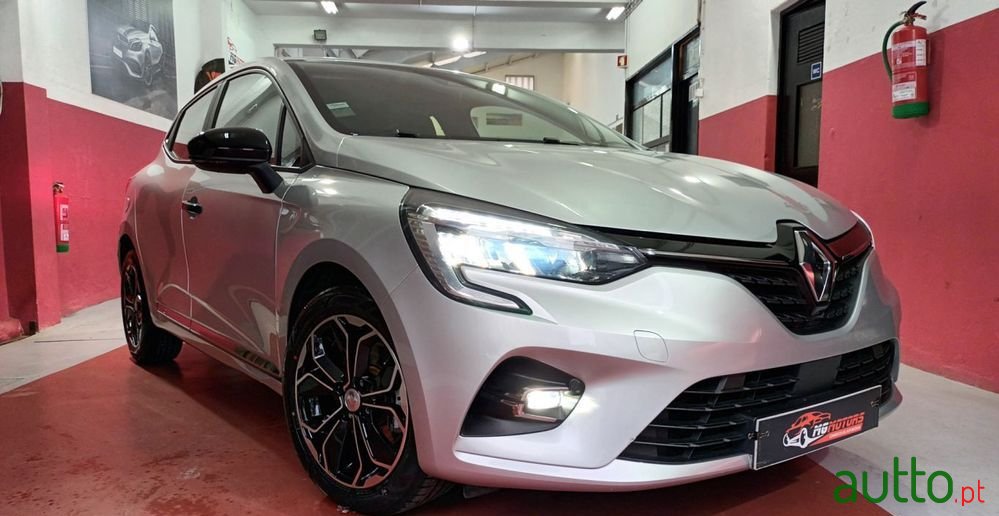 2020' Renault Clio 1.5 Blue Dci Intens photo #2